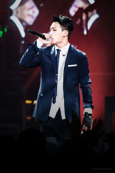 金知元 Bobby iKON