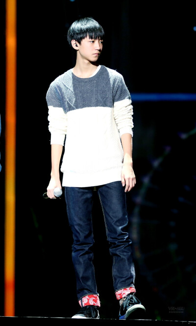 TFBOYS王俊凯 2015.02.10 央视网络春晚彩排现场。