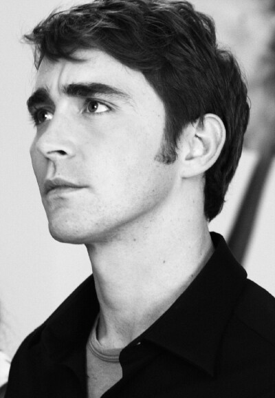 #Lee pace#现在佩佩终于火了……从灵指神探就开始喜欢他了……终于守得云开见月明啊！