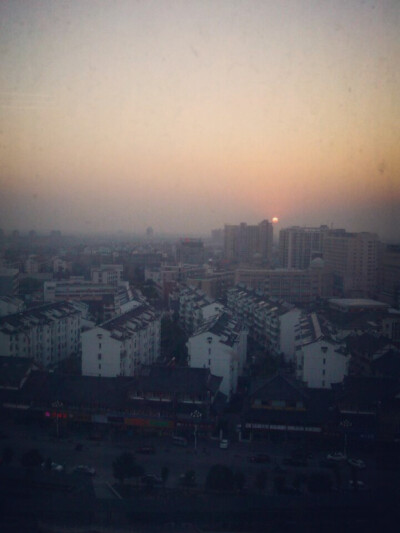在16楼上看到的日落。