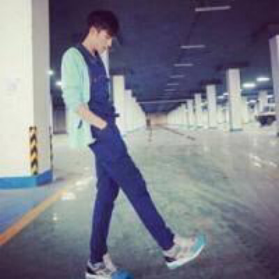  我不想张口闭口全是委屈.#情侣头像