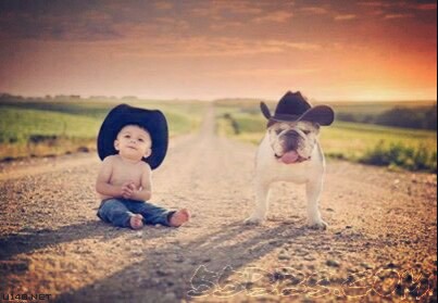 当宝宝身边多了只呆宠后 一起睡 一起呆 一起玩 有爱的一对玩伴♡