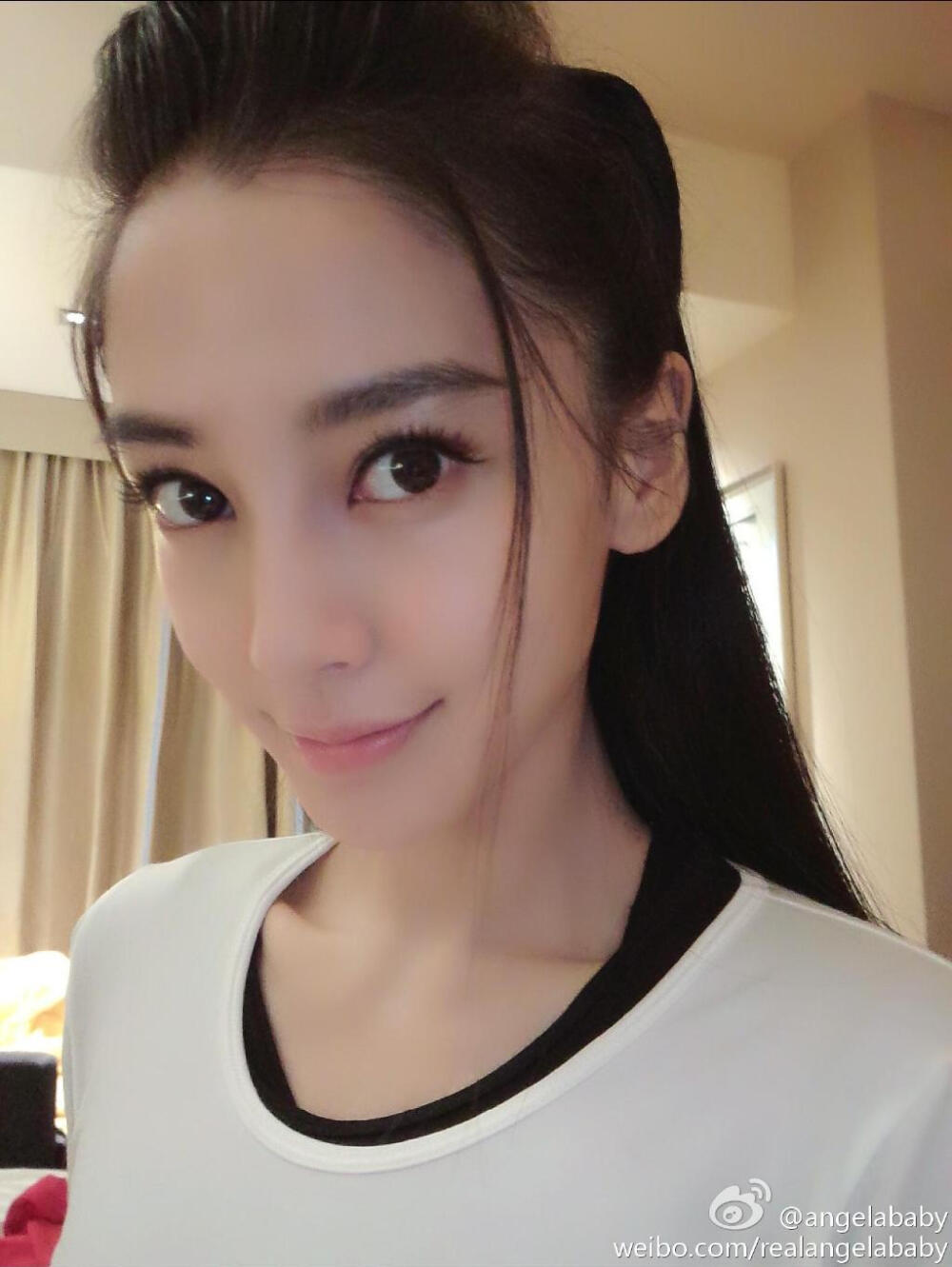 [明星微博自拍]Angelababy