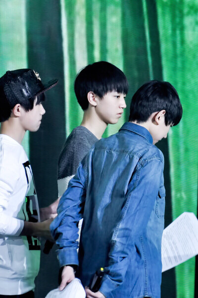 TFBOYS王俊凯 2015.02.10 央视网络春晚彩排现场。