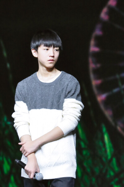 TFBOYS王俊凯 2015.02.10 央视网络春晚彩排现场。