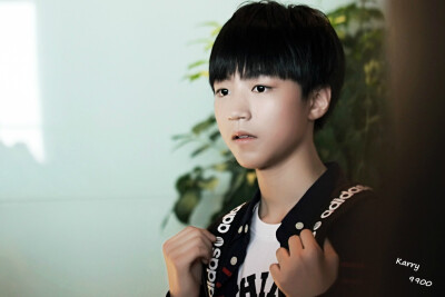 #王俊凯##TFBOYS##TFBOYS王俊凯# 20140519重庆至长沙 cr karry9900