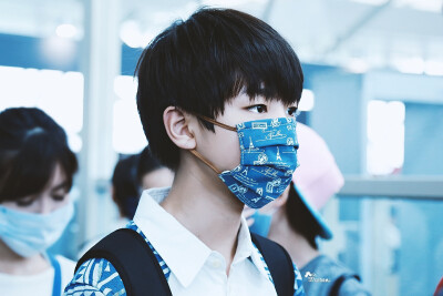 #王俊凯# #TFBOYS王俊凯# #tfboys# TFBOYS王俊凯20140909无锡至重庆cr：logo