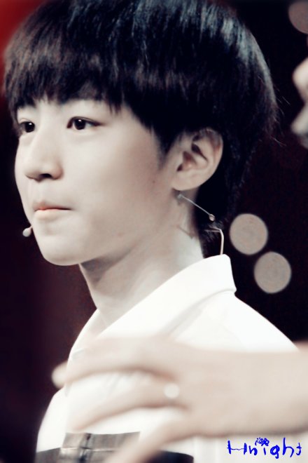 #王俊凯# #TFBOYS王俊凯# #tfboys# TFBOYS王俊凯20141016中国文艺录制cr：logo