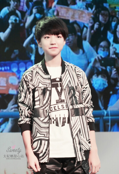 #王俊凯# #TFBOYS王俊凯# 140809 广州Ani-Joy安捷动漫游戏展 cr：TFBOYSweety太妃糖_甜心站