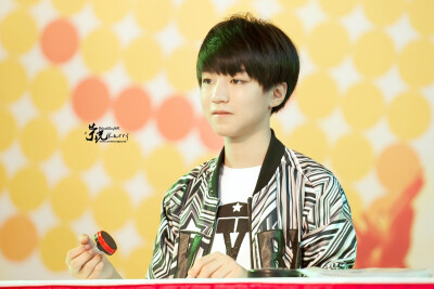 #王俊凯# #TFBOYS王俊凯# 140809 广州Ani-Joy安捷动漫游戏展 cr：BelovedGloryWJK荣光