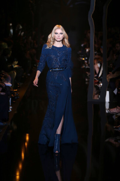 【衣睹为快时装周】ELIE SAAB 2015-16 秋冬成衣系列时装秀 服饰风尚 时装周 俄罗斯寓言童话 暗黑丛林仙女