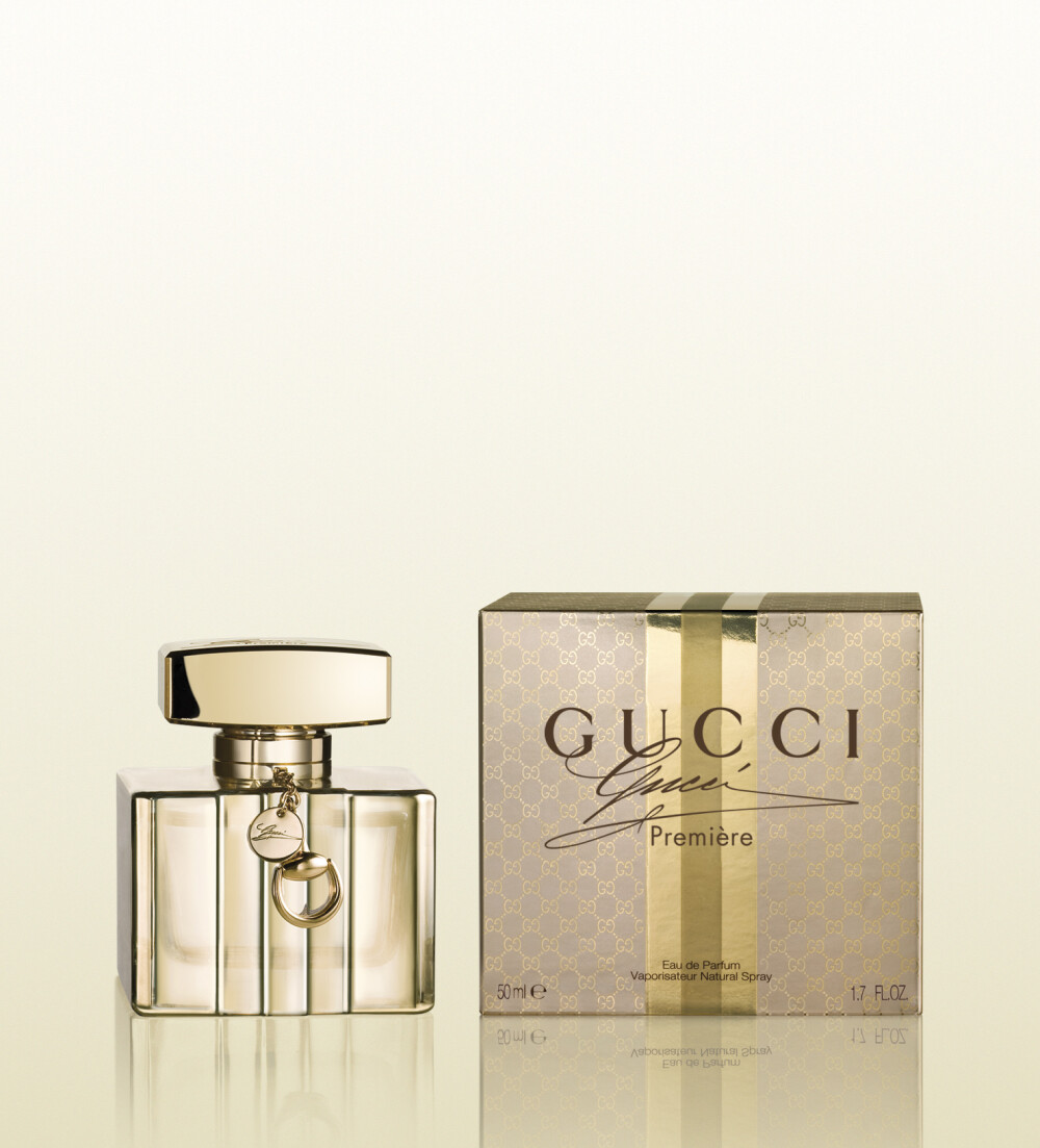 gucci première香水 50毫升 从永恒的好莱坞魅力中汲取灵感，力邀您拥抱属于自己的红毯时刻。 精致的木本麝香 前味为佛手柑和黑莓 中味为橙花和麝香 后味为广藿香和檀香