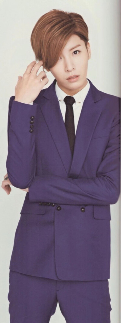 著名韩国歌手，演员，音乐制作人，出生于日本，被各国称为“比女人还美的男人”