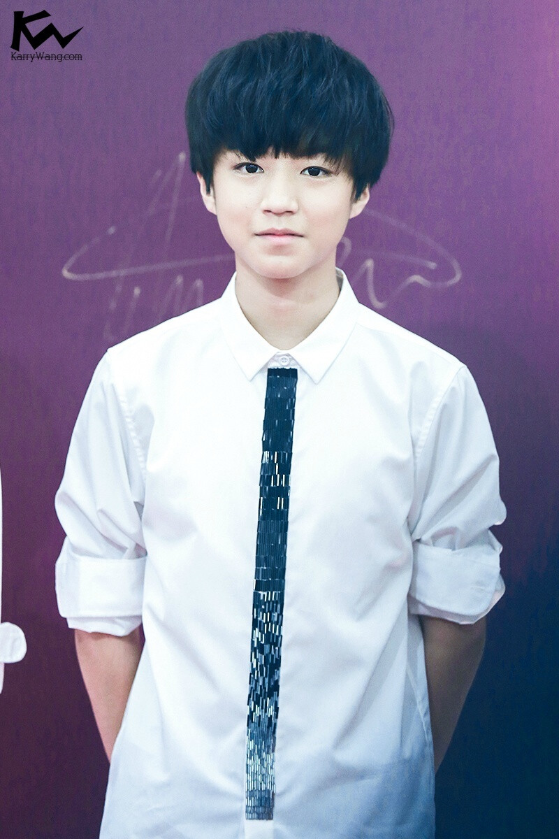 #王俊凯# #TFBOYS王俊凯# 140827星影联盟 cr：初恋KarryWangcom