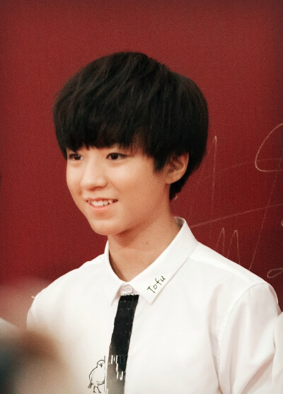 #王俊凯# #TFBOYS王俊凯# 140827星影联盟 cr：TOFU