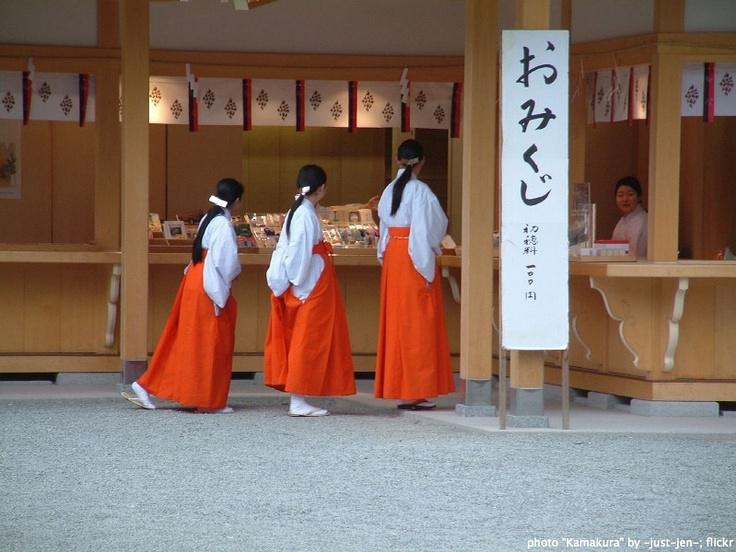 神社巫女 日本