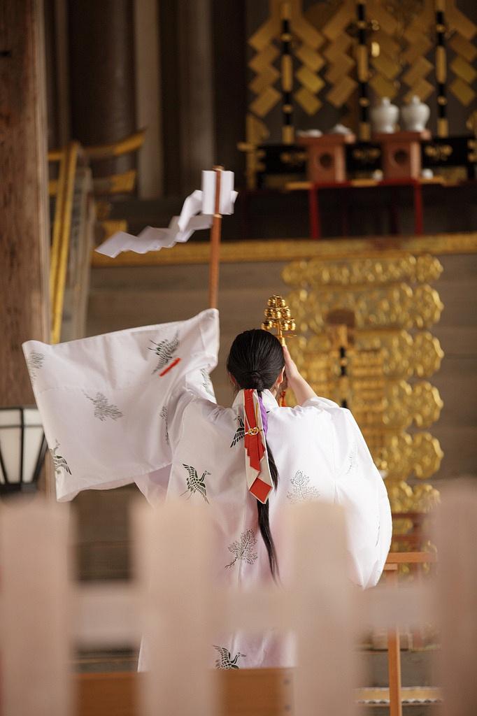 神社巫女 日本