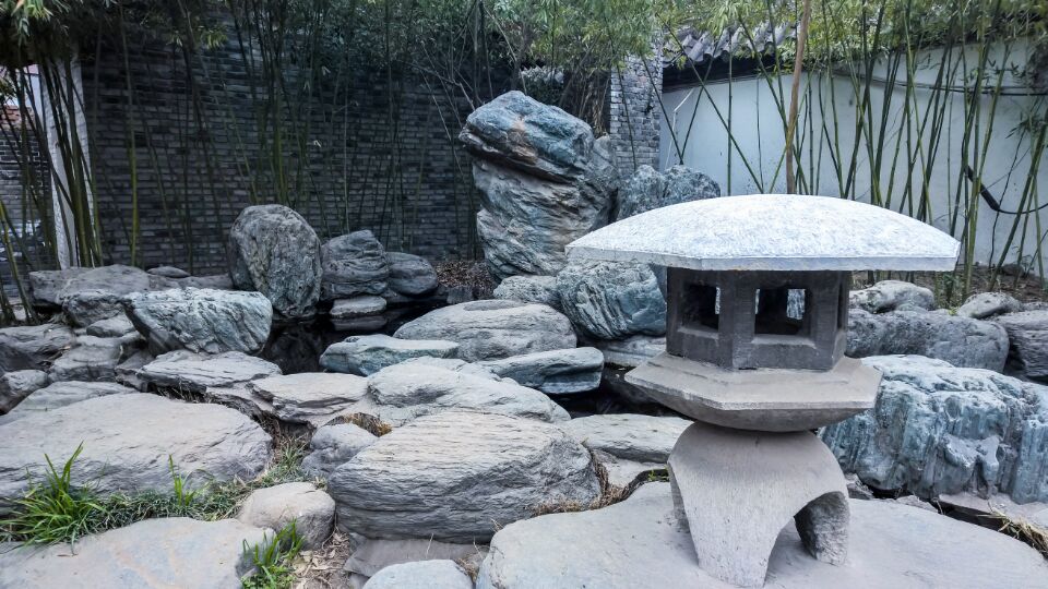 石潭