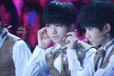 #王俊凯# #TFBOYS王俊凯# 140828年代秀 cr：TFBOYSweety太妃糖_甜心站