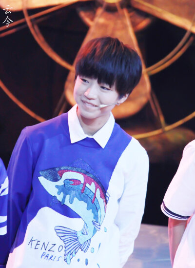 #王俊凯# #TFBOYS王俊凯# 140828年代秀 cr：嘿哟哟哟哟哒哒