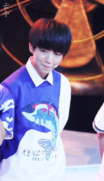 #王俊凯# #TFBOYS王俊凯# 140828年代秀 cr：嘿哟哟哟哟哒哒