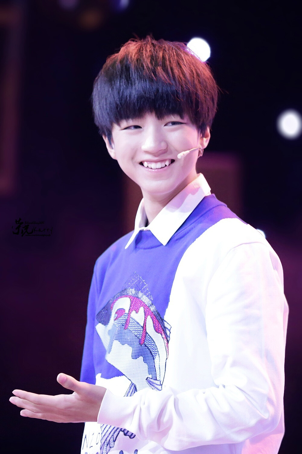 #王俊凯# #TFBOYS王俊凯# 140828年代秀 cr：BelovedGloryWJK荣光