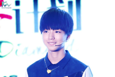 #王俊凯# #TFBOYS王俊凯# 20141017带你去见他+星钻圆梦 cr：logo