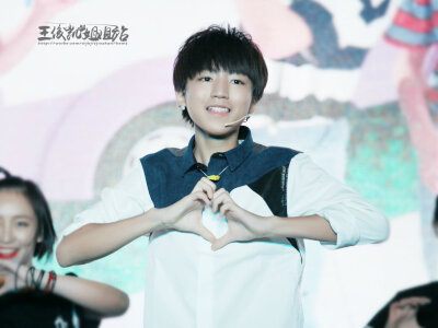 #王俊凯# #TFBOYS王俊凯# 20141017带你去见他+星钻圆梦 cr：logo