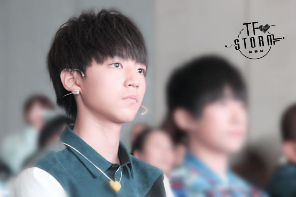 #王俊凯# #TFBOYS王俊凯# 20141017带你去见他+星钻圆梦 cr：logo