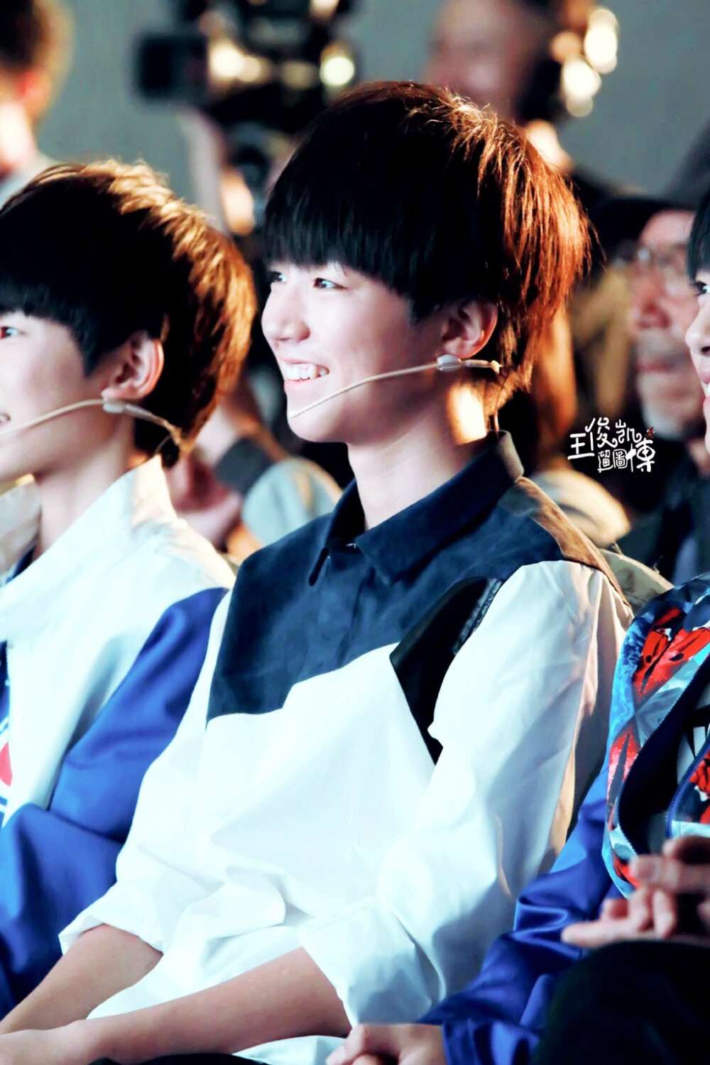 #王俊凯# #TFBOYS王俊凯# 20141017带你去见他+星钻圆梦 cr：logo