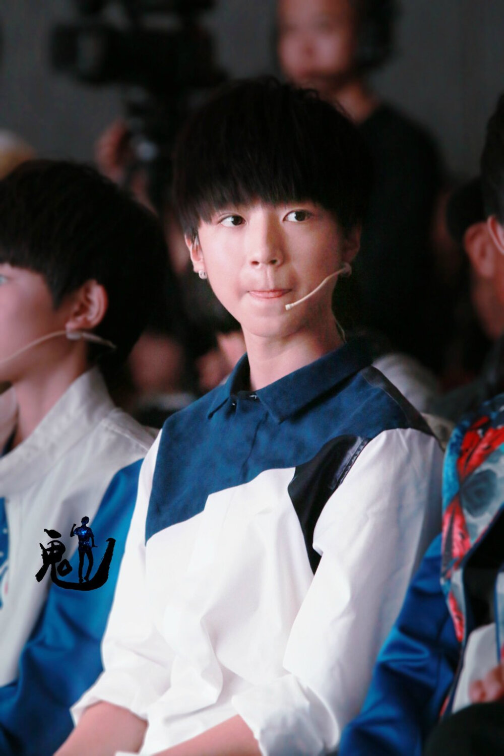 #王俊凯# #TFBOYS王俊凯# 20141017带你去见他+星钻圆梦 cr：logo