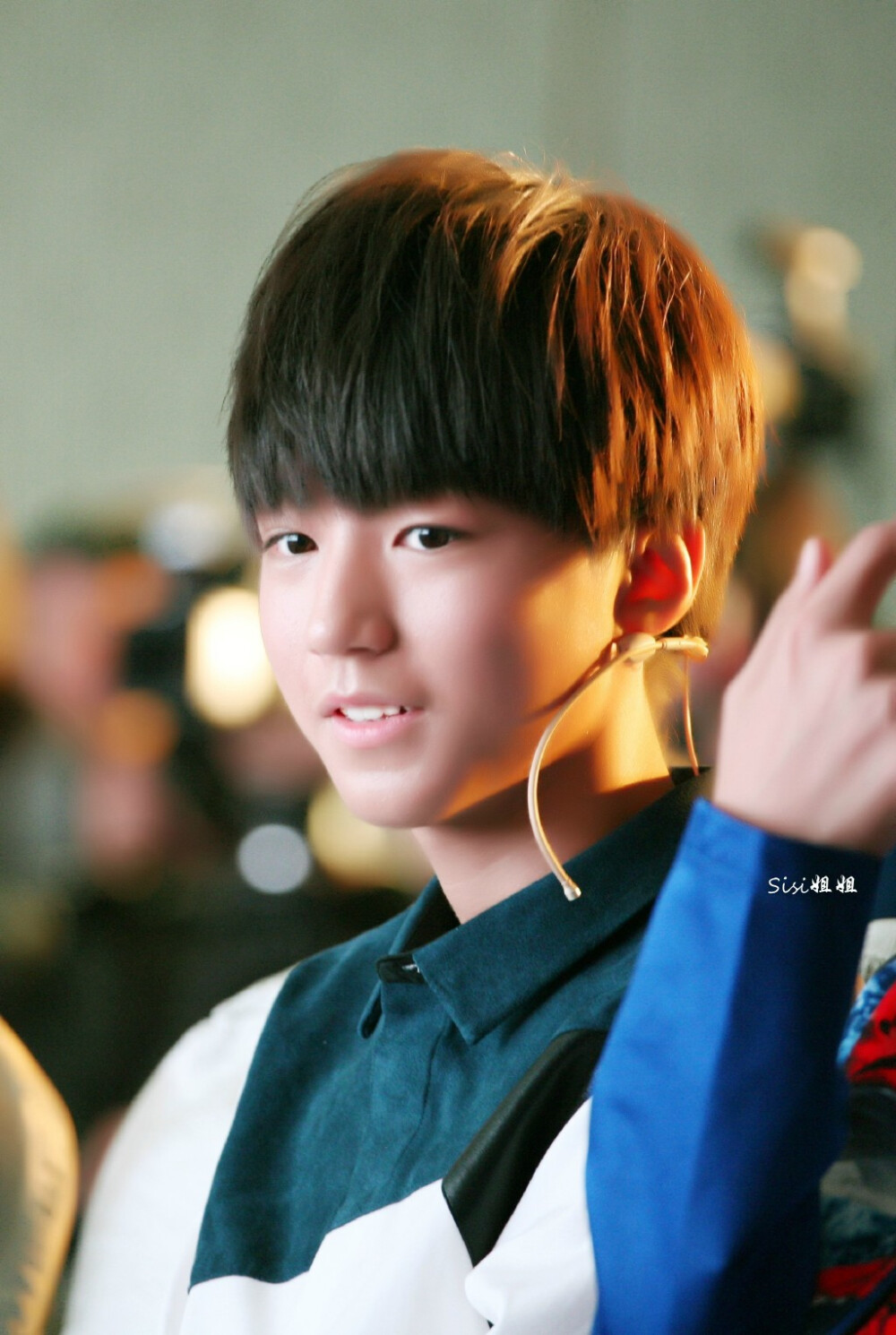 #tfboys##王俊凯# #TFBOYS王俊凯# 20141017带你去见他+星钻圆梦 cr：logo