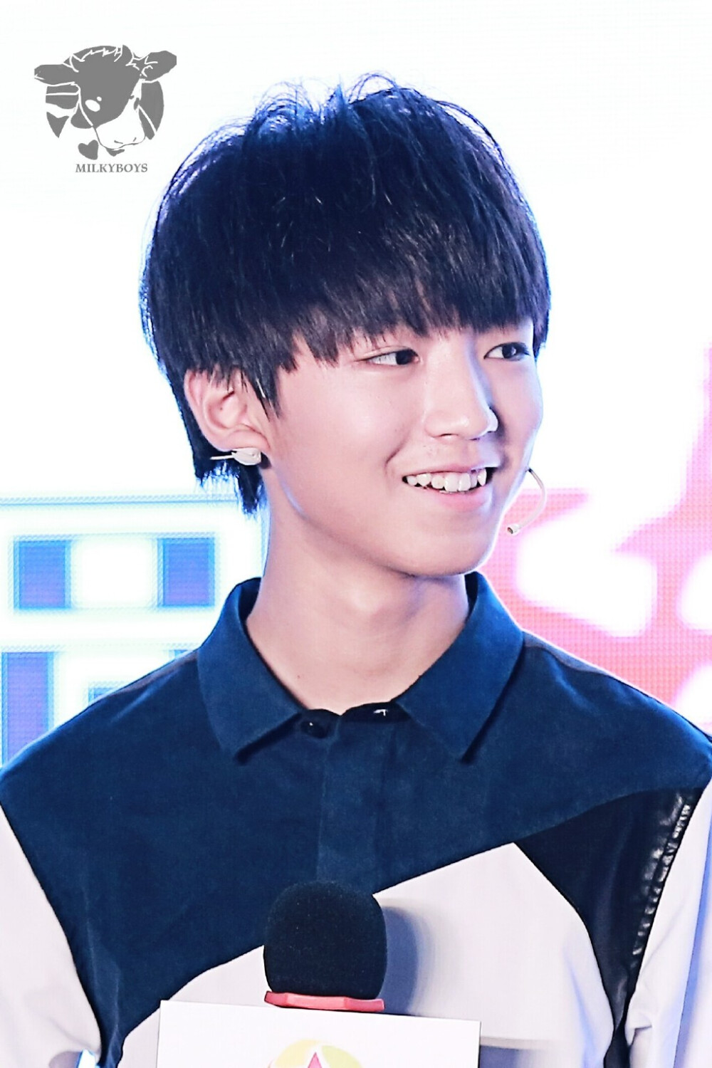 #tfboys##王俊凯# #TFBOYS王俊凯# 20141017带你去见他+星钻圆梦 cr：logo