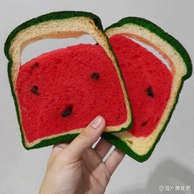 西瓜面包Smile watermelon bread