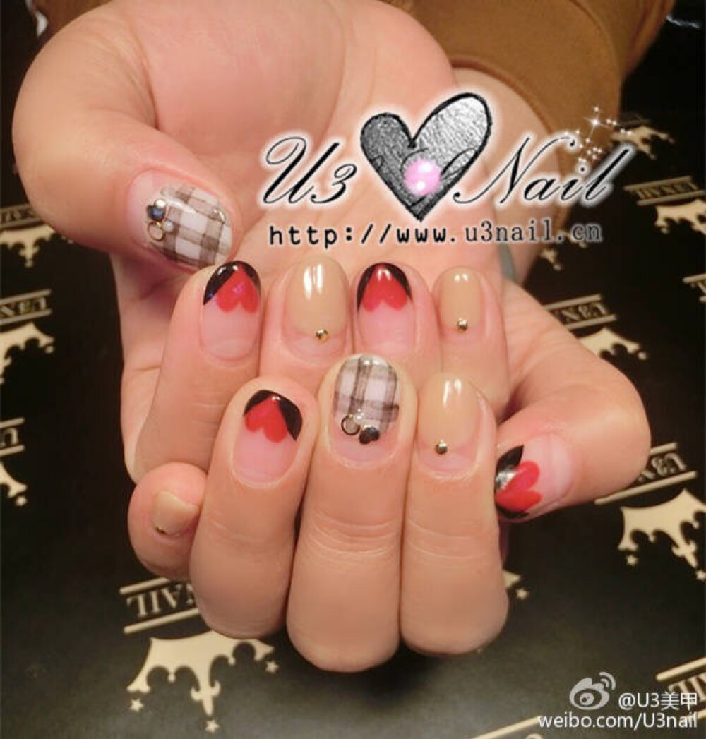 桃心美甲 格纹 淑女甜美美甲 nail