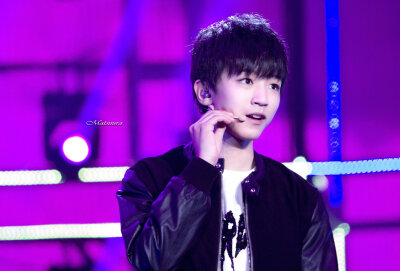 TFBOYS王俊凯 2014.12.31 江苏跨年演唱会现场。