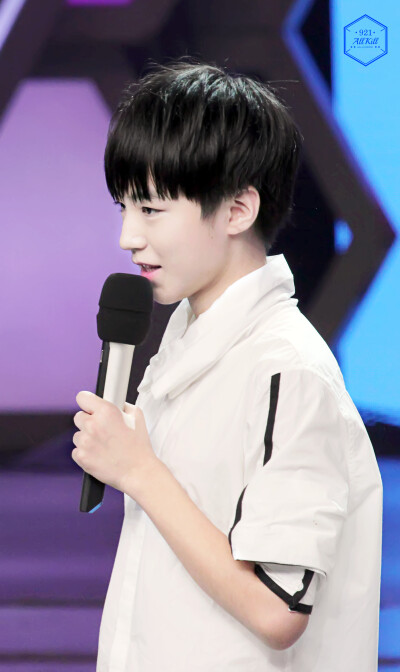 TFBOYS王俊凯 2014.5.20 快乐大本营录制现场。