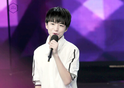 TFBOYS王俊凯 2014.5.20 快乐大本营录制现场。