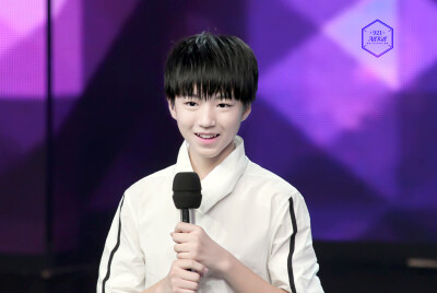 TFBOYS王俊凯 2014.5.20 快乐大本营录制现场。