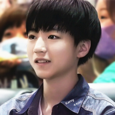 #王俊凯# #TFBOYS王俊凯# 520快本黄花机场 cr：logo