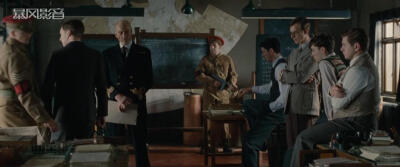 #模仿游戏#本尼迪克特·康伯巴奇的演技真的可以捧一座奥斯卡了，那惟妙惟肖的表演，让我穿过时间的阻隔认识了Turning，被历史灰色的幕布所遮掩下的灵魂。唯爱永生