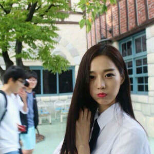 女生头像如果我先伸出手你会不会跟我走