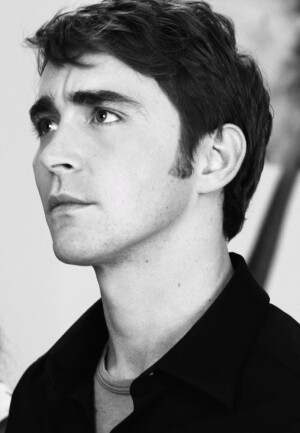 LEE PACE 李佩斯