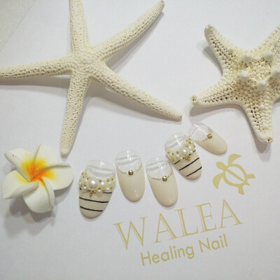 WALEA Nail 美甲。来自韩国的美甲创意 。美甲 清新 可爱 童趣 史努比 姆明