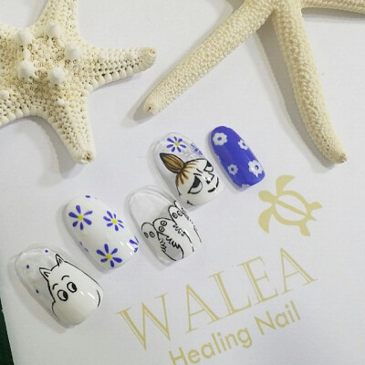 WALEA Nail 美甲。来自韩国的美甲创意 。美甲 清新 可爱 童趣 史努比 姆明