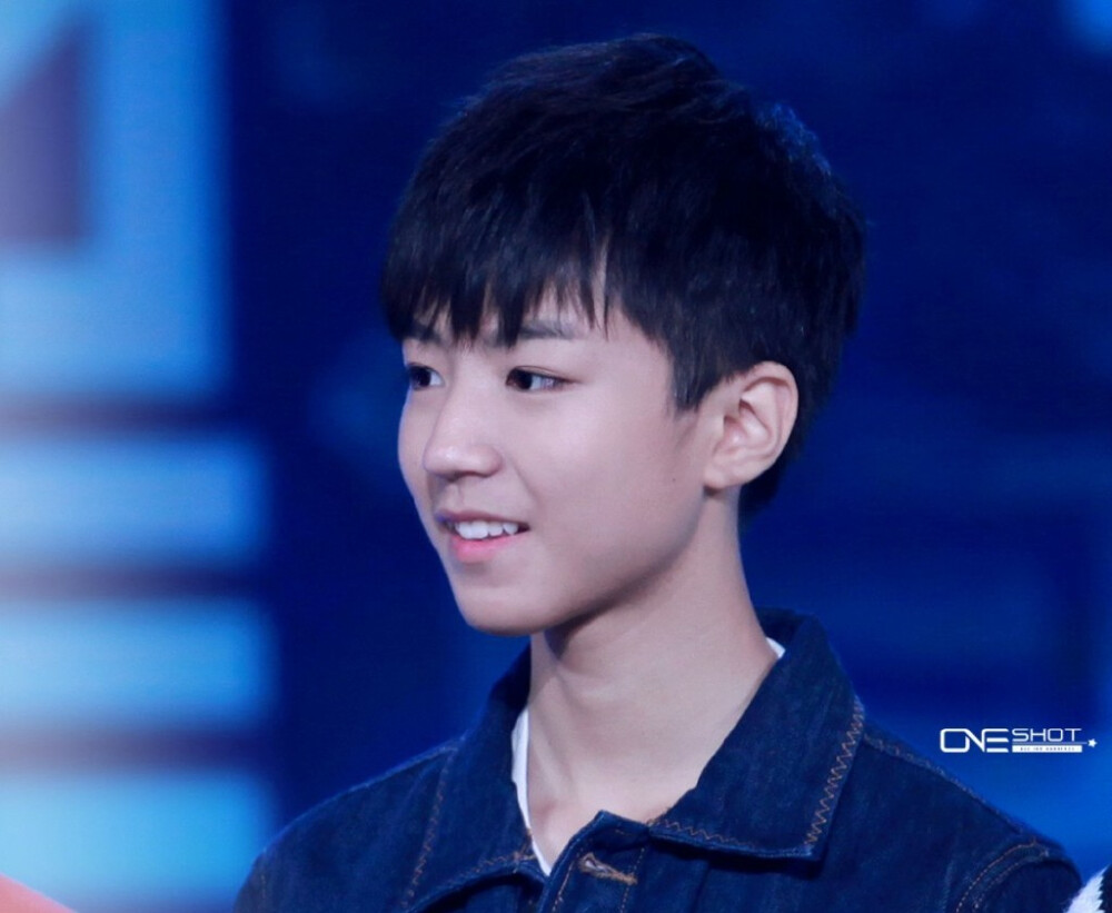 #王俊凯# #TFBOYS# 141126梦想星搭档 cr：logo