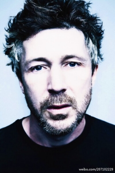 Aidan Gillen 小指头很有味道啊我喜欢的款啊啊啊啊炸裂