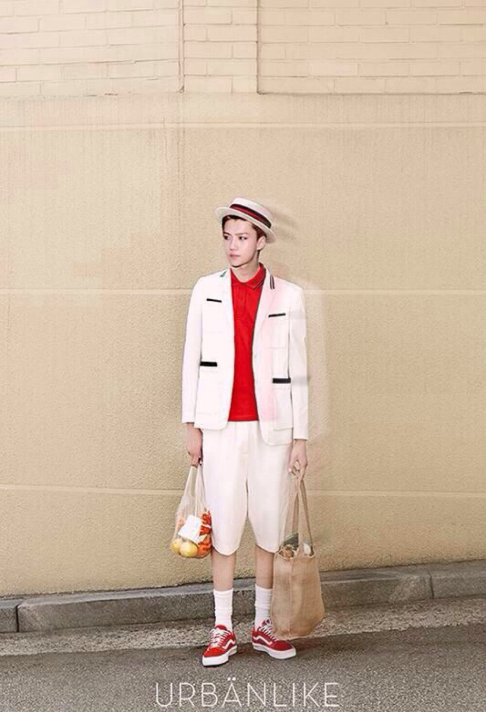 吴世勋Sehun 壁纸 韩流 明星 帅哥 服饰 EXO 男神 写真 画报《我的邻居是EXO》《浪漫星星》《我爱喵星人》