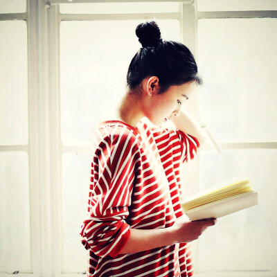 女生 头像 侧影 唯美 丸子头