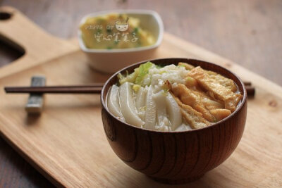 饭汤年糕_豆果_烹饪_厨房_植物_谷物_面食_糕点_美图_插图_壁纸_美食_主食